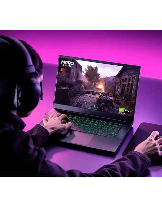 Razor Blade 15 15.6 inch i7 10th Gen 16GB 1TB Nvidia Ge Force RTX 3070 Windows 11 Pro - Black (Good-Refurbished)
